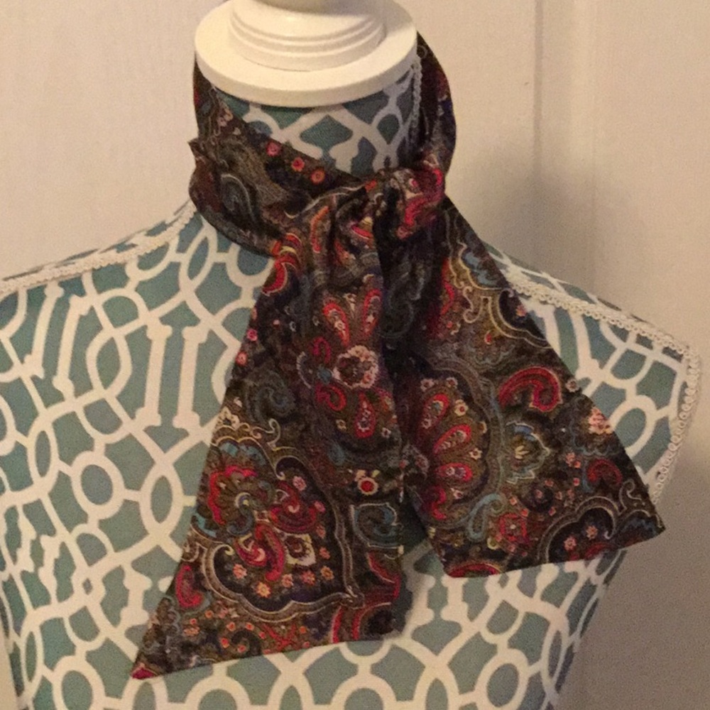 Chic Vintage Paisley Neck Scarf! 🧣
